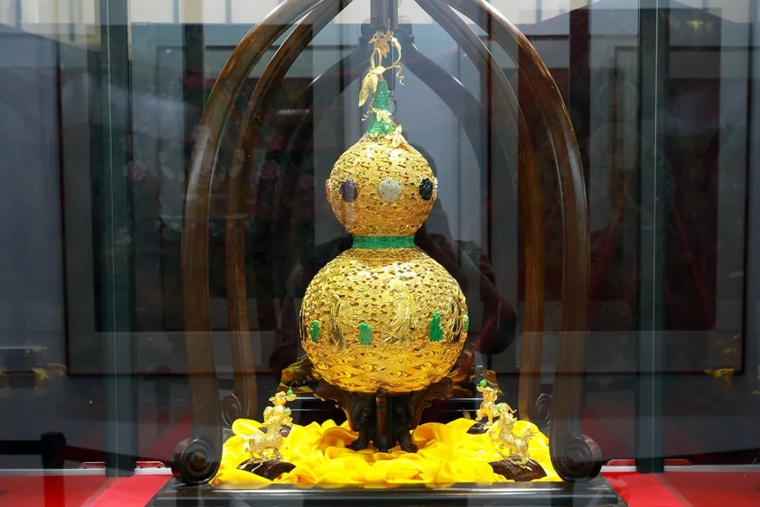 f17.webp.jpg f17.webp.jpg