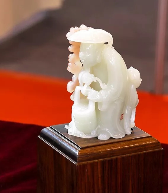 f34.webp.jpg f34.webp.jpg