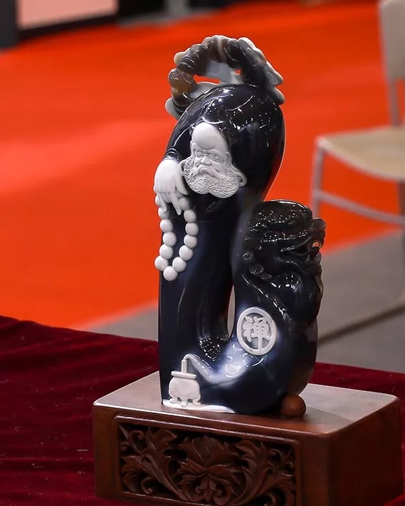 f35.webp.jpg f35.webp.jpg