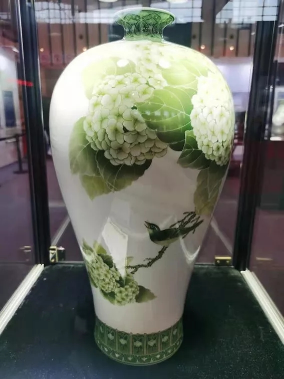 f42.webp.jpg f42.webp.jpg